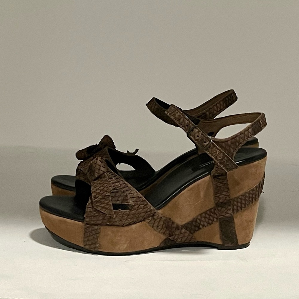 PAUL GREEN Snake Embossed Wedge Sandals NWOB